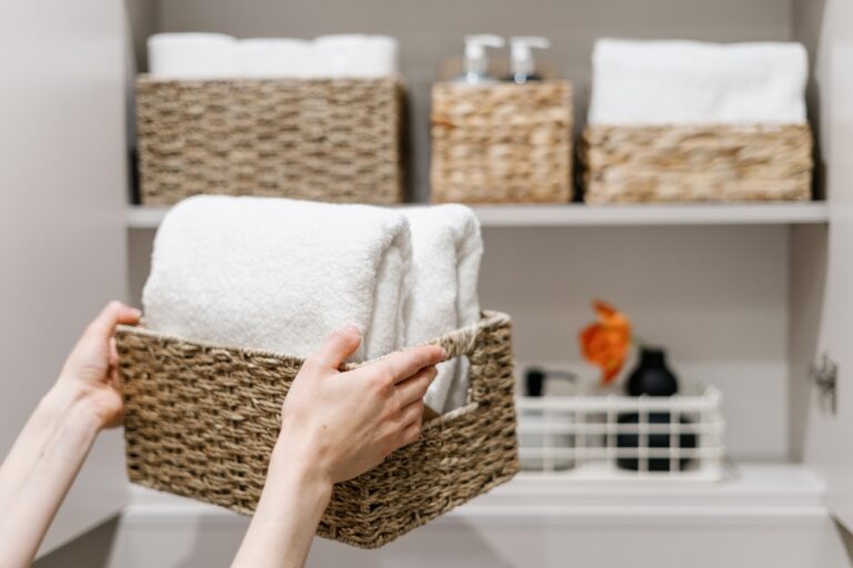 items you should never store in the bathroom