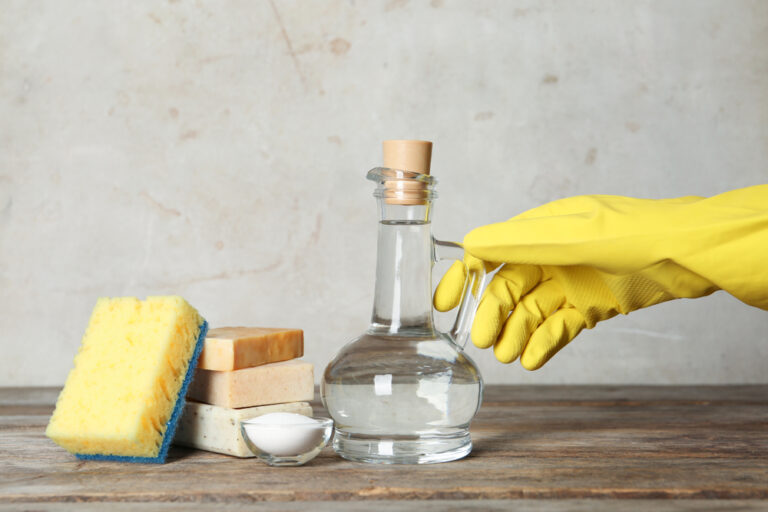 things you should never clean with vinegar