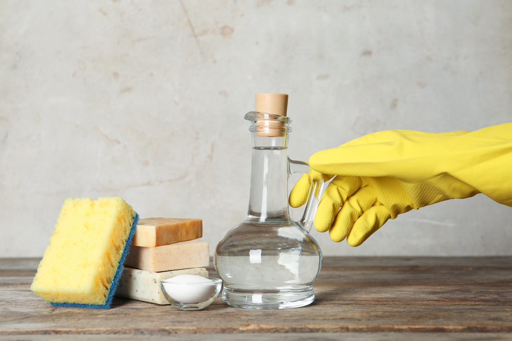 things you should never clean with vinegar