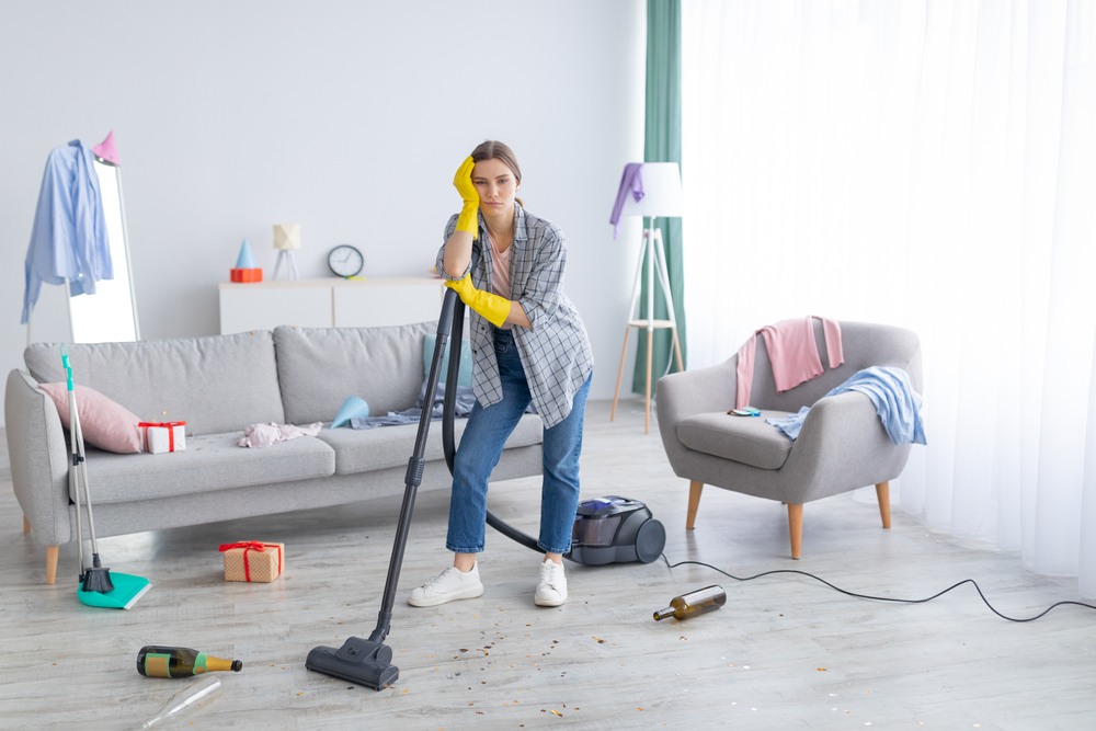 messy home, tiny house